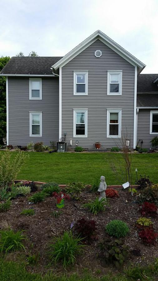 Hansen House Ontario Exterior photo